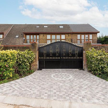 Boutique Green Acre Views Slough Exteriér fotografie