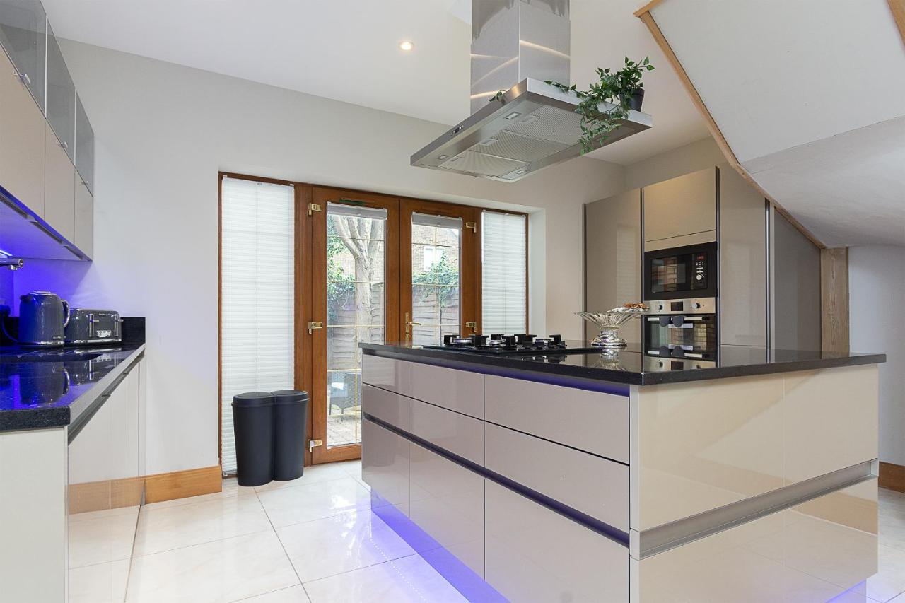 Boutique Green Acre Views Slough Exteriér fotografie