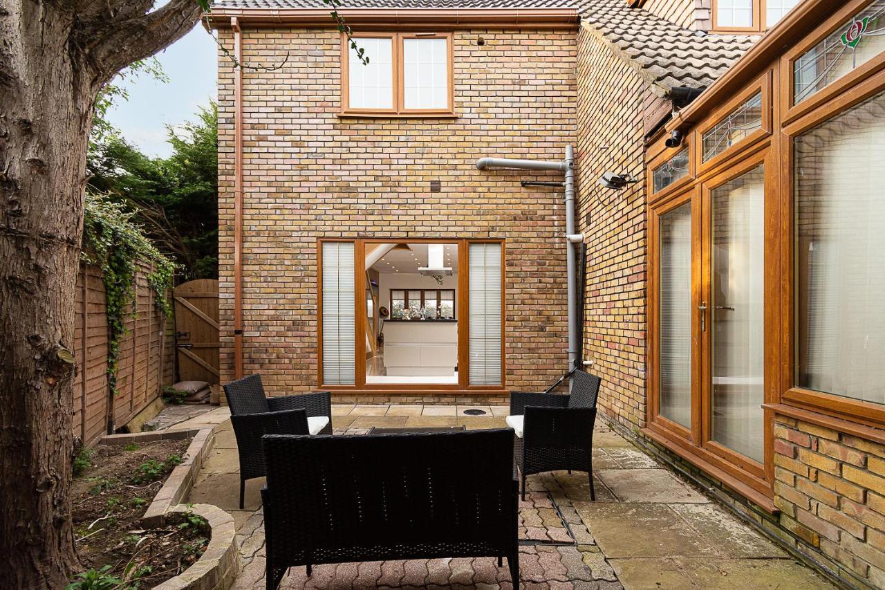 Boutique Green Acre Views Slough Exteriér fotografie